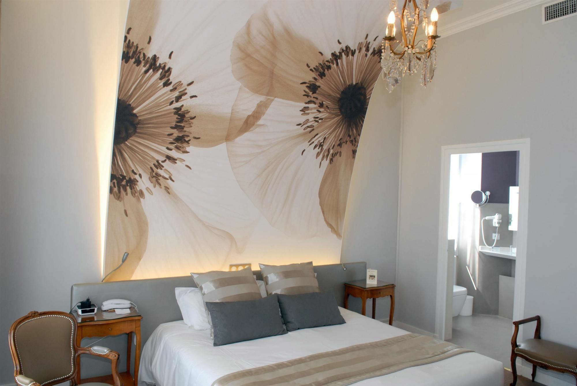 Le Champlain Hotell La Rochelle  Eksteriør bilde
